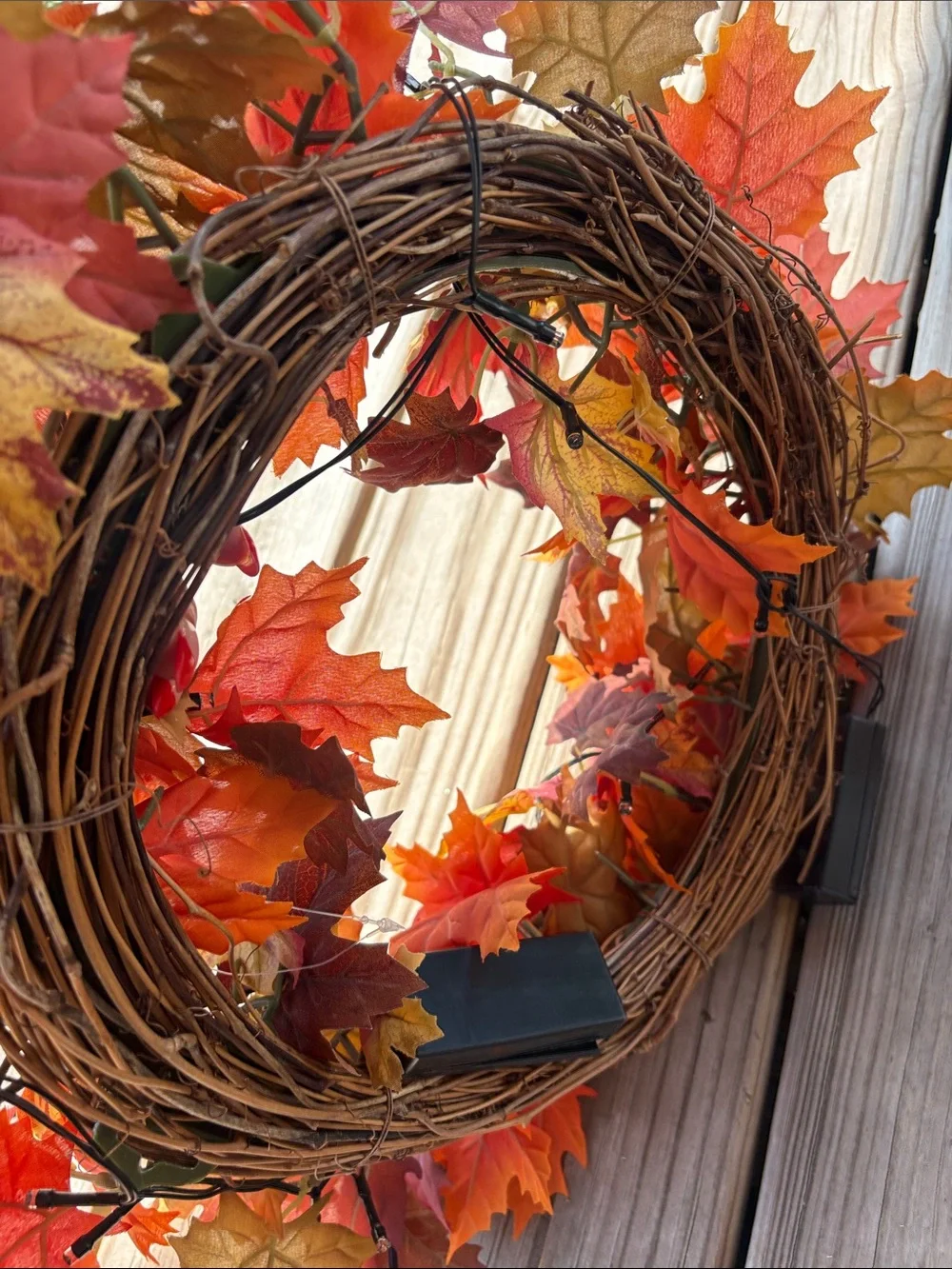 Autumn Maple Leaf Wreath - Multicolor Fall Home Holiday Decor